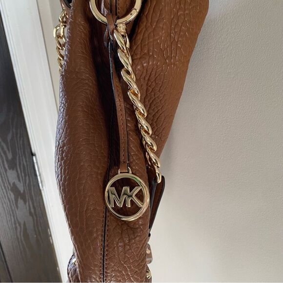 Michael Kors Uptown Astor Bag - Picture 5 of 9